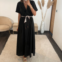 ROBE NOIRE CEINTURE FOULARD