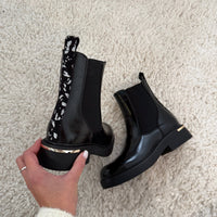 BOOTS NOIRES COW - La Petite Somptueuse