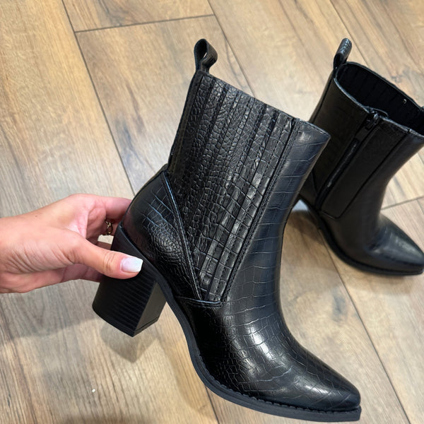 BOOTS NOIRES CROCO YAEL - La Petite Somptueuse