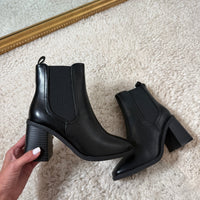 BOTTINES À TALON NOIR BILIE - La Petite Somptueuse