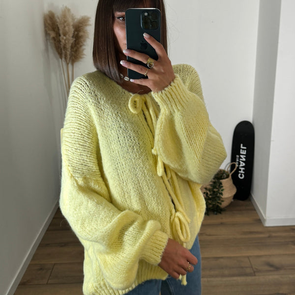 PULL NOEUD JAUNE SOAN - La Petite Somptueuse