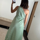 ROBE ASYMETRIQUE VERT SAUGE GAZIA - La Petite Somptueuse