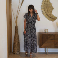 ROBE NOIRE FLEURIE KATY - La Petite Somptueuse