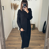 ROBE PULL NOIR AGATHE - La Petite Somptueuse